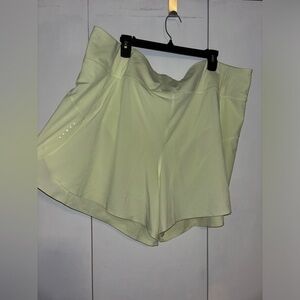 Athleta Run with it 4.5” shorts